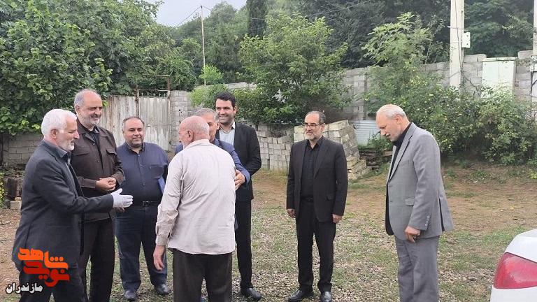 دیدار مدیرکل بنیاد شهید و امور ایثارگران مازندران با والدین شهید احمدزاده در ساری دیدار مدیرکل بنیاد شهید و امور ایثارگران مازندران با والدین شهید احمدزاده در ساری