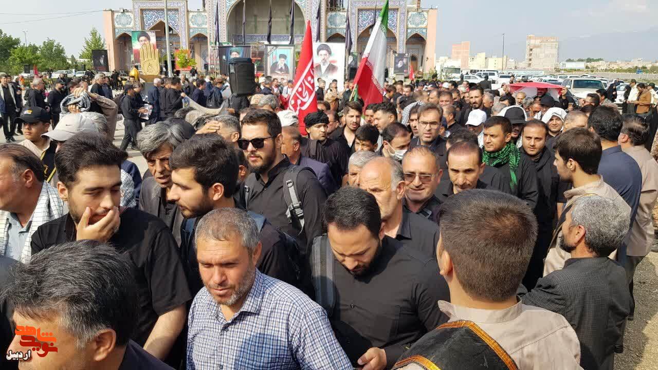 بدرقه زائران مراسم تشییع پیکر قائد شهید امت حضرت امام خامنهای در اردبیل بدرقه زائران مراسم تشییع پیکر قائد شهید امت حضرت امام خامنهای در اردبیل