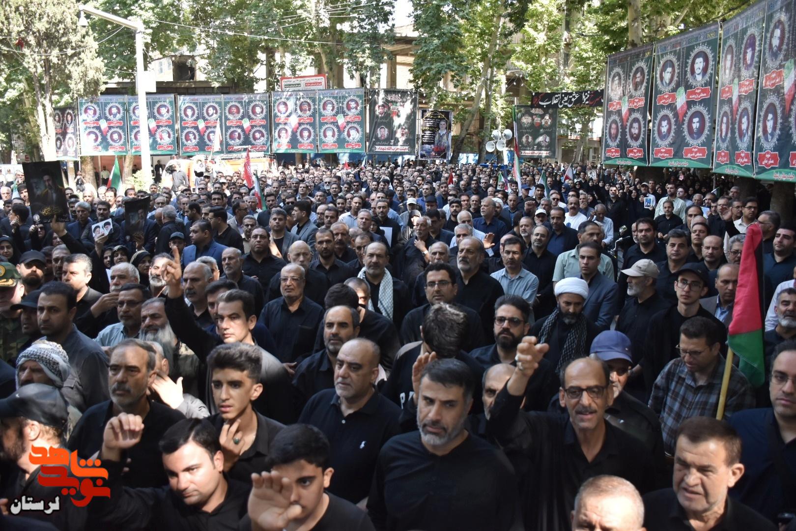 اجتماع بزرگ عاشقان رهبر شهید انقلاب در خرم‌آباد