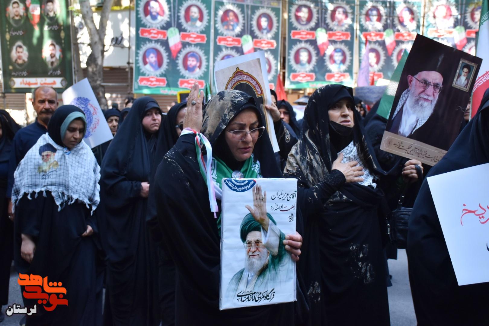 اجتماع بزرگ عاشقان رهبر شهید انقلاب در خرم‌آباد