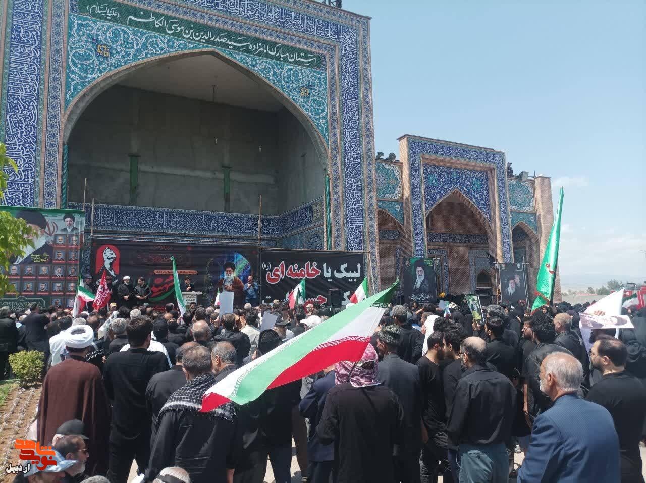 خروش مردم اردبیل در راهپیمایی جاماندگان از تشییع قائد شهید خروش مردم اردبیل در راهپیمایی جاماندگان از تشییع قائد شهید