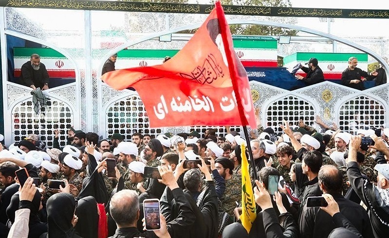 تشییع حماسی و تاریخی پیکر مطهر امام شهید در قم+ فیلم و تصاویر تشییع حماسی و تاریخی پیکر مطهر امام شهید در قم+ فیلم و تصاویر