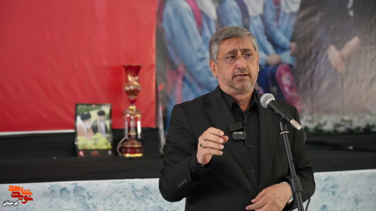 گردهمایی بانوان خرم آباد در بدرقه آقای شهید ایران برگزار شد