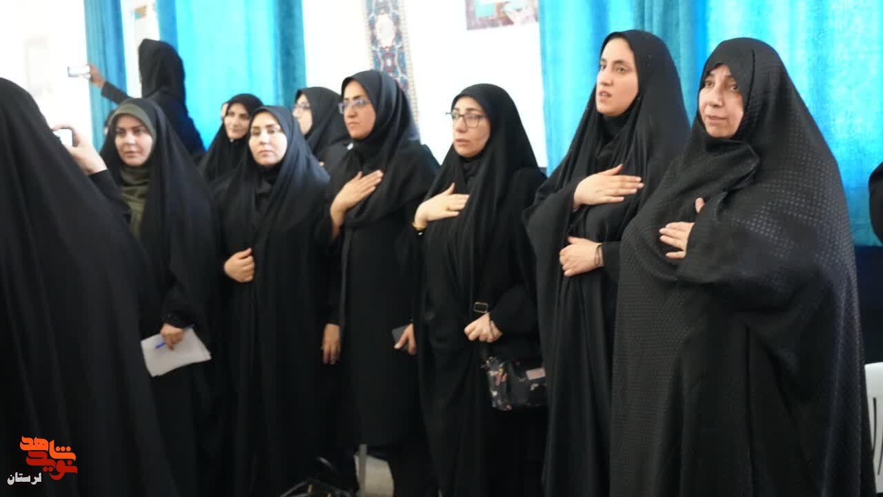 گردهمایی بانوان خرم آباد در بدرقه آقای شهید ایران برگزار شد