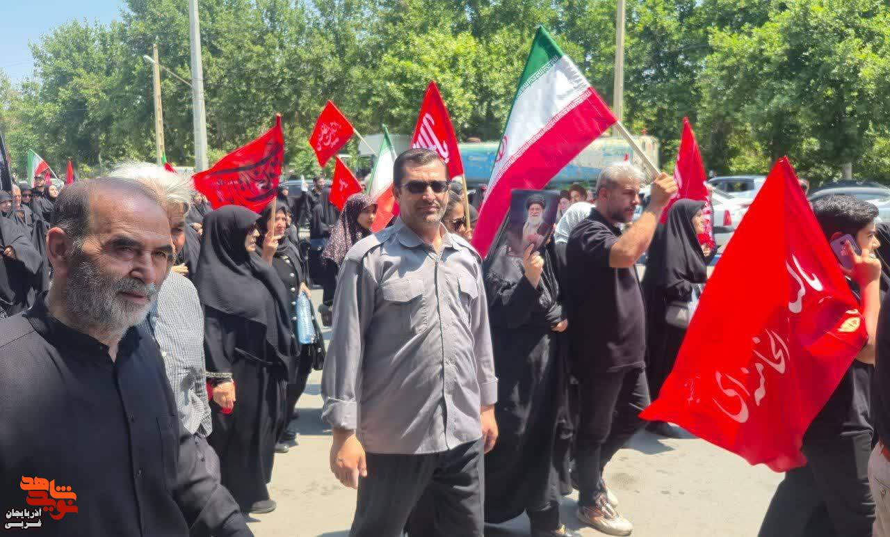 همگام با ایران، حضور خانوادههای معظم شهدا، ایثارگران و همکاران بنیاد در مراسم وداع با قائد شهید امت در ارومیه همگام با ایران، حضور خانوادههای معظم شهدا، ایثارگران و همکاران بنیاد در مراسم وداع با قائد شهید امت در ارومیه