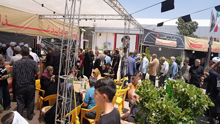 گزارش تصویری | فعالیت موکب‌های قزوین در خدمات‌دهی به زائران امام شهید