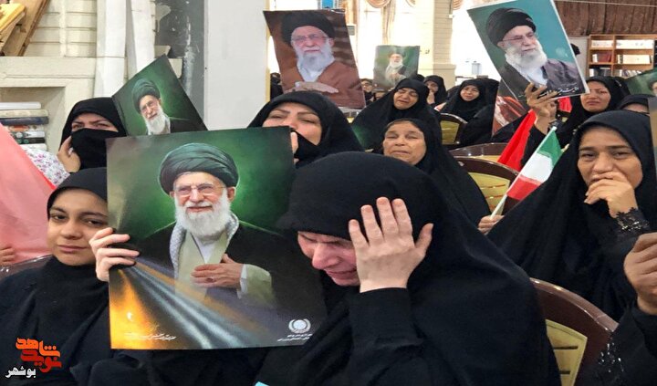 ‌ بغض‌های بی‌قرار در مصلای جمعه بوشهر