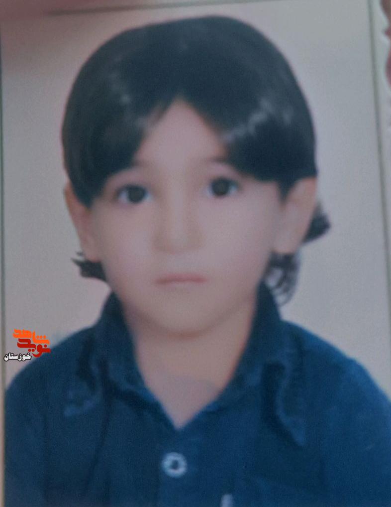 تکیهگاه خانه، سرباز وطن؛ روایت مردانگی شهید «رضا چعبی» تکیهگاه خانه، سرباز وطن؛ روایت مردانگی شهید «رضا چعبی»