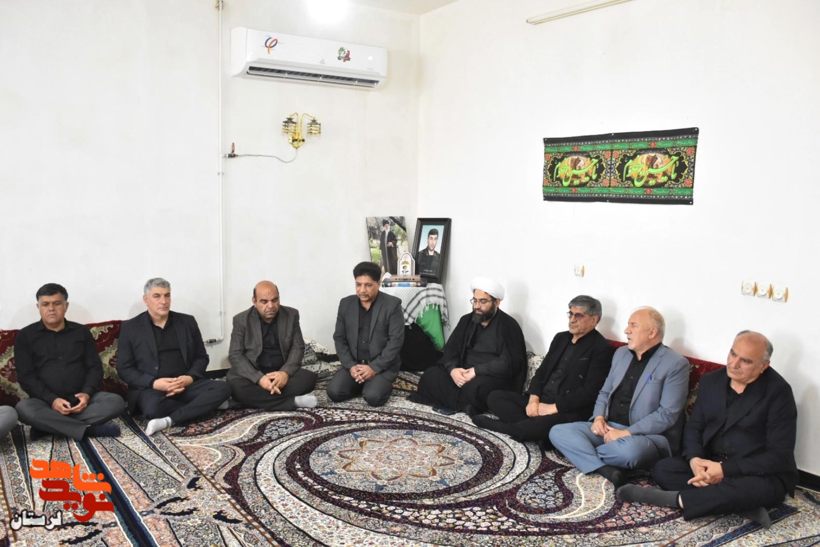 دیدار با جمعی از خانواده شهدای جنگ رمضان در شهرستان رومشکان