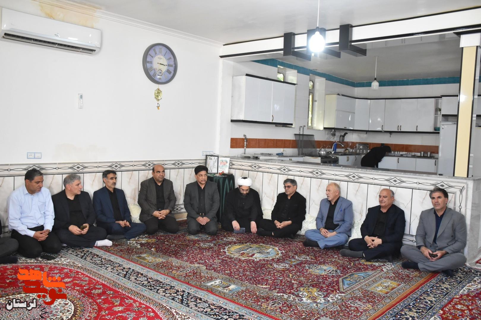 دیدار با جمعی از خانواده شهدای جنگ رمضان در شهرستان رومشکان