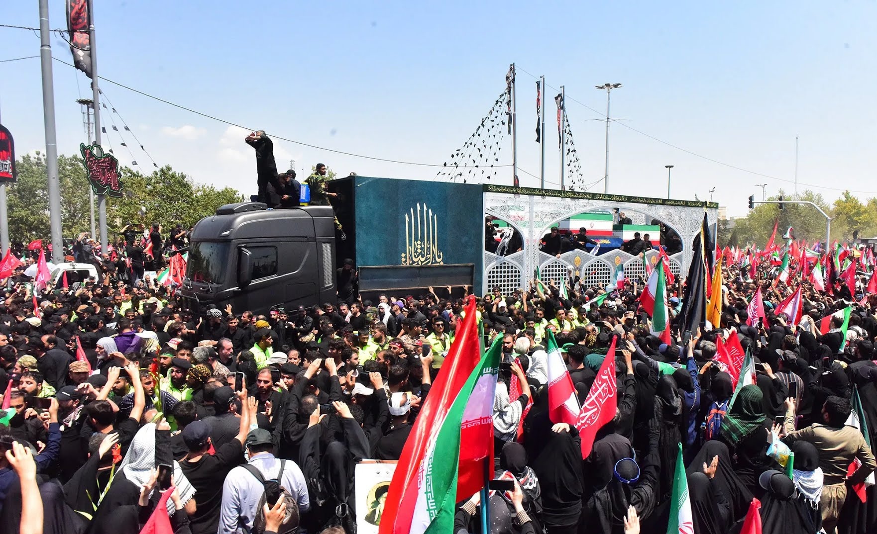 مسیر تشییع رهبر شهید انقلاب از تهران تا مشهد مستندسازی میشود مسیر تشییع رهبر شهید انقلاب از تهران تا مشهد مستندسازی میشود