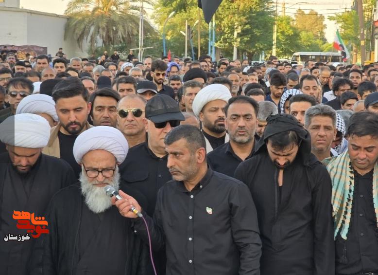 تشییع پیکر شهید مدافع وطن «محمدرضا خزیمی» در بندر امام خمینی (ره) تشییع پیکر شهید مدافع وطن «محمدرضا خزیمی» در بندر امام خمینی (ره)