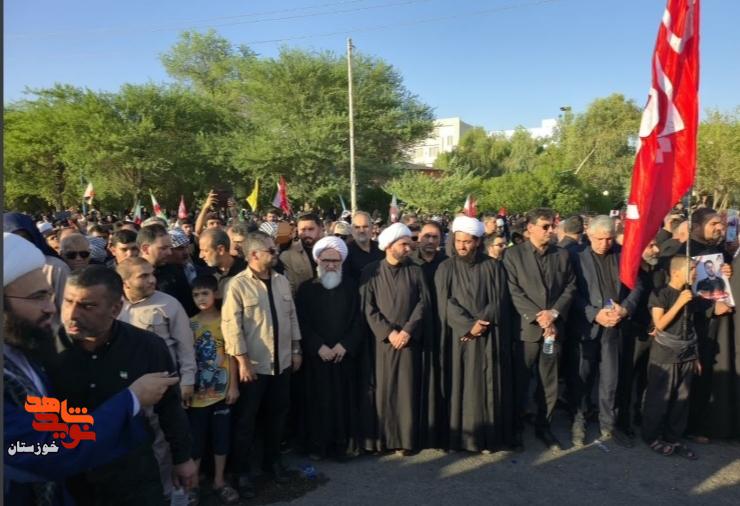 تشییع پیکر شهید مدافع وطن «محمدرضا خزیمی» در بندر امام خمینی (ره) تشییع پیکر شهید مدافع وطن «محمدرضا خزیمی» در بندر امام خمینی (ره)