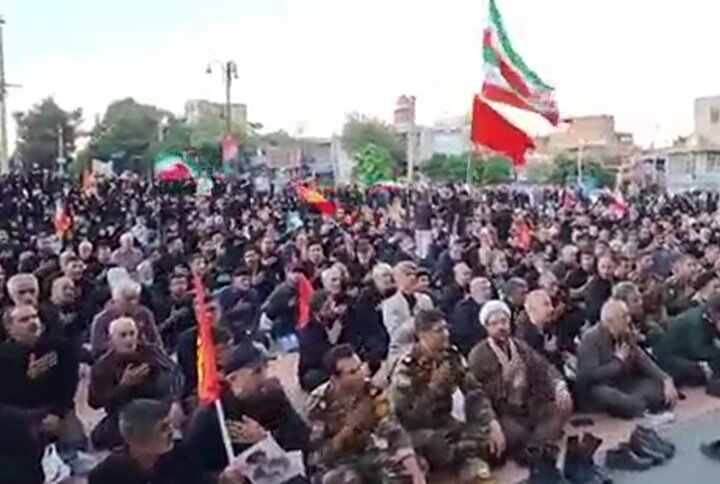 وداع بروجردی‌ها با رهبر شهید از راه دور