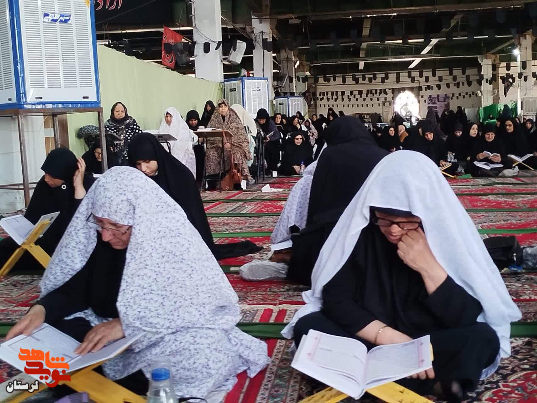 برگزاری محفل انس با قرآن کریم به یاد رهبر شهید ایران