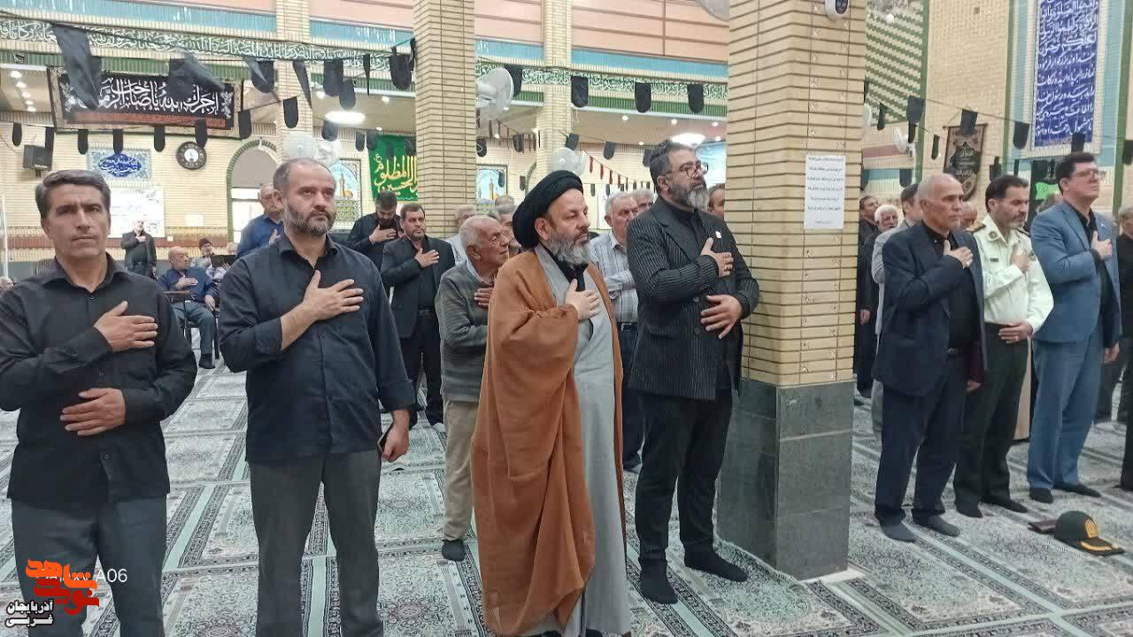 برگزاری مراسم جاماندگان از آیین تشییع قائد شهید انقلاب با حضور پرشور مردم شوط برگزاری مراسم جاماندگان از آیین تشییع قائد شهید انقلاب با حضور پرشور مردم شوط