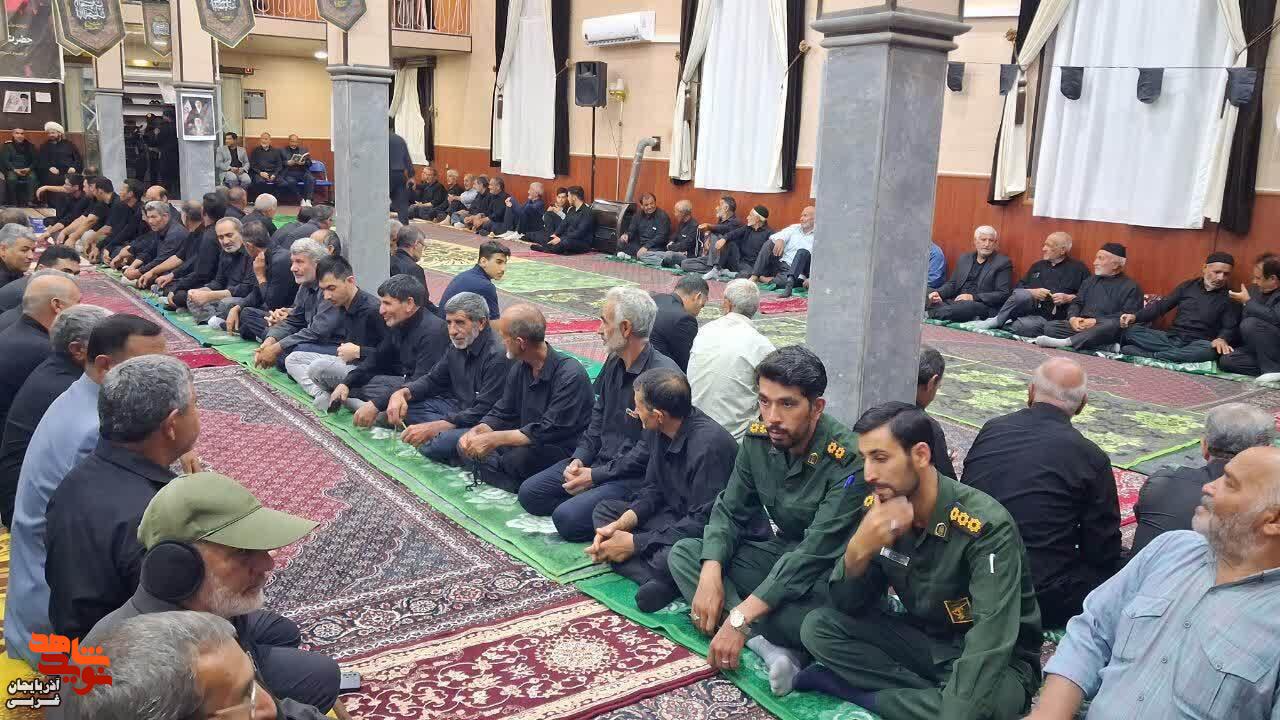 عزاداری شام غریبان در چهاربرج به یاد قائد شهید
