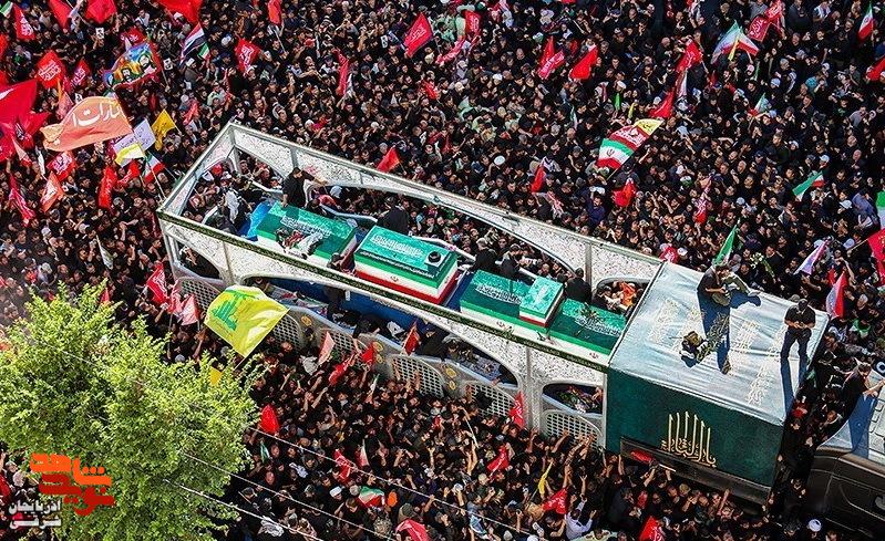روایتی از سوگ جمعی در روز تشییع روایتی از سوگ جمعی در روز تشییع