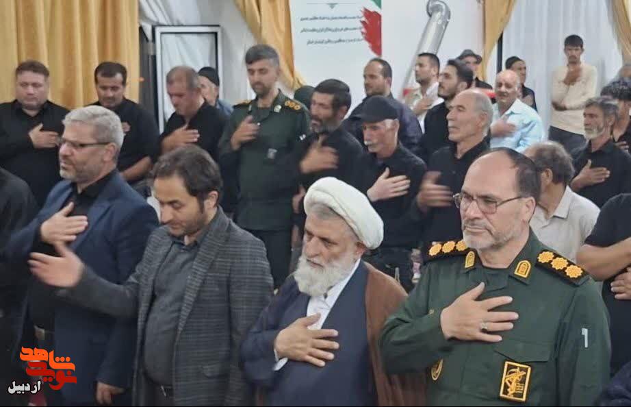 برگزاری مجلس بزرگداشت عزای قائد شهید در روستای هواشانق شهرستان کوثر برگزاری مجلس بزرگداشت عزای قائد شهید در روستای هواشانق شهرستان کوثر