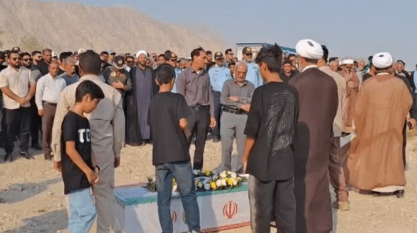 شهید حامد دورای مدافع آسمان خلیج فارس در زادگاهش آرام گرفت شهید حامد دورای مدافع آسمان خلیج فارس در زادگاهش آرام گرفت