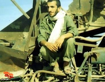 شهید «حسن اخضری» به روایت تصویر شهید «حسن اخضری» به روایت تصویر