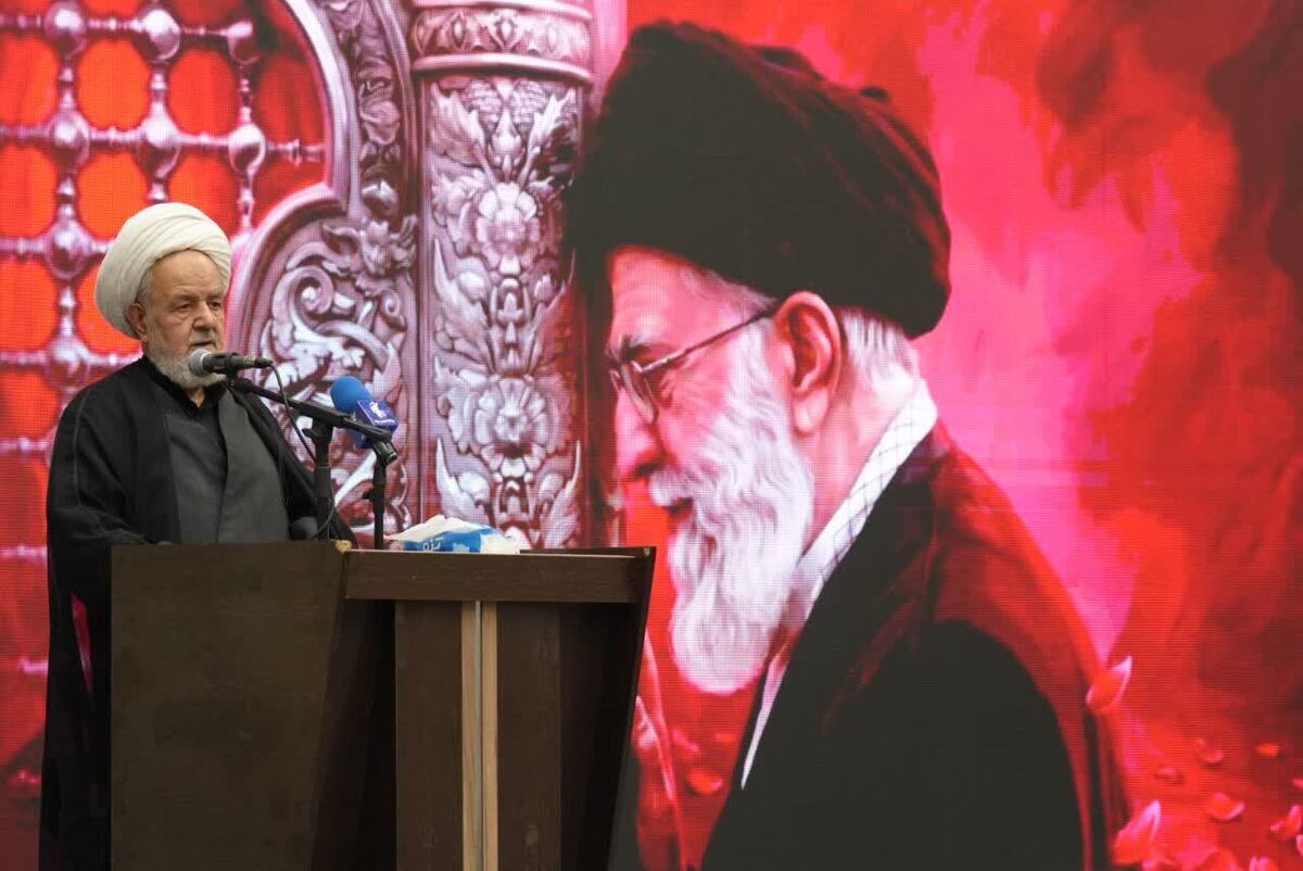 مردم عزادار قزوین به سوگ امام شهید نشستند | تجدید میثاق با آرمانهای شهدا مردم عزادار قزوین به سوگ امام شهید نشستند | تجدید میثاق با آرمانهای شهدا