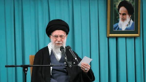 آن که عاشورایی ایستاد/  سخنرانی منتشر نشده و تاریخی رهبر شهید انقلاب