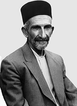 خاطرات منتشرنشده رهبر شهید از شعرخوانی در انجمن ادبی، علاقه به موسیقی و حضور در کلاس زبان خاطرات منتشرنشده رهبر شهید از شعرخوانی در انجمن ادبی، علاقه به موسیقی و حضور در کلاس زبان