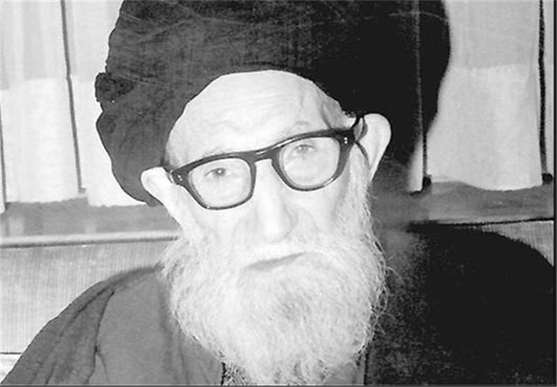 خاطرات منتشرنشده رهبر شهید از شعرخوانی در انجمن ادبی، علاقه به موسیقی و حضور در کلاس زبان خاطرات منتشرنشده رهبر شهید از شعرخوانی در انجمن ادبی، علاقه به موسیقی و حضور در کلاس زبان