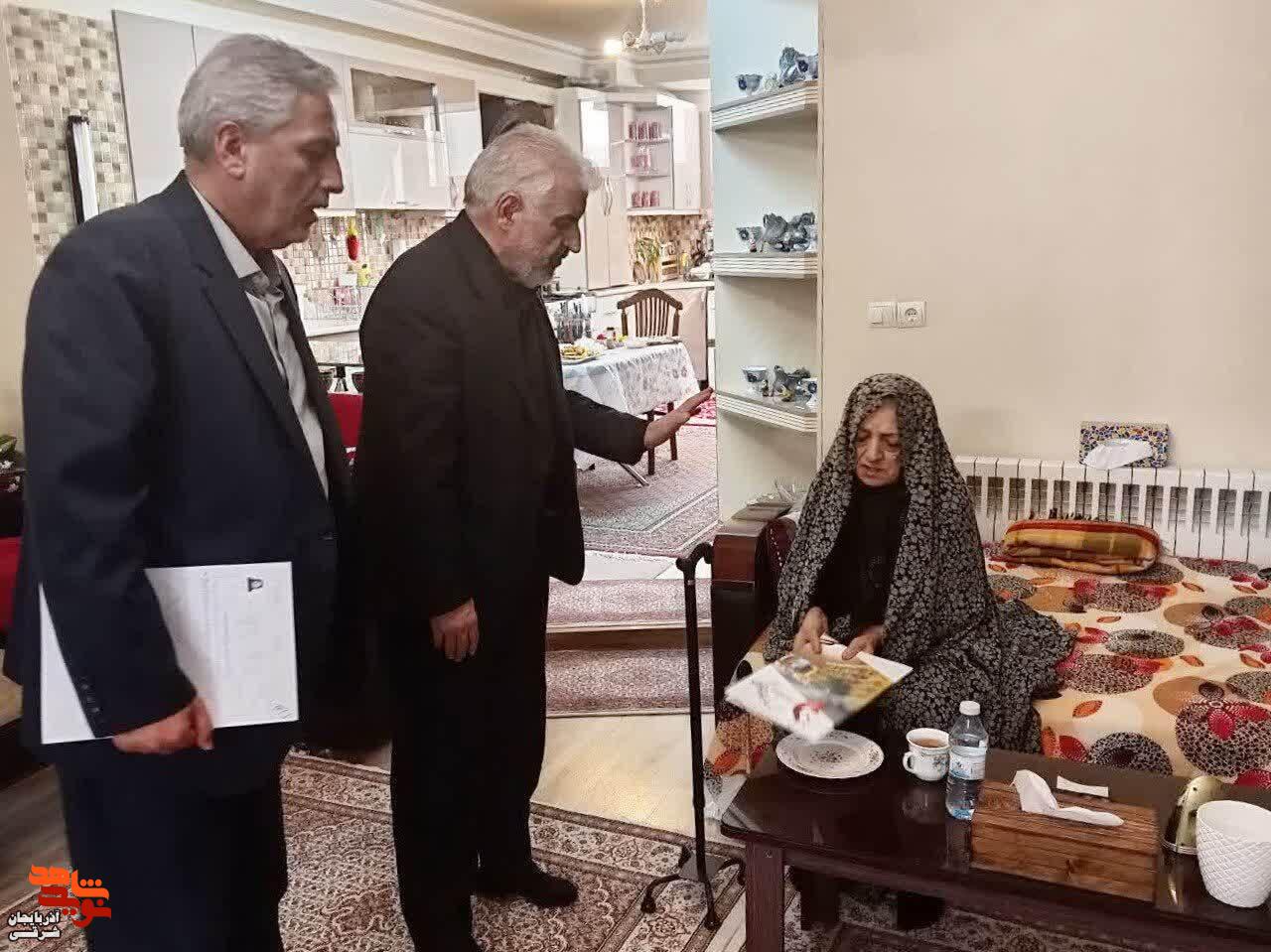 دیدار مدیرکل بنیاد شهید استان با همسران چهار شهید والامقام دیدار مدیرکل بنیاد شهید استان با همسران چهار شهید والامقام