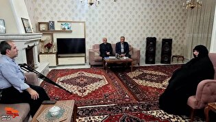 دیدار مدیرکل بنیاد شهید استان با همسران چهار شهید والامقام