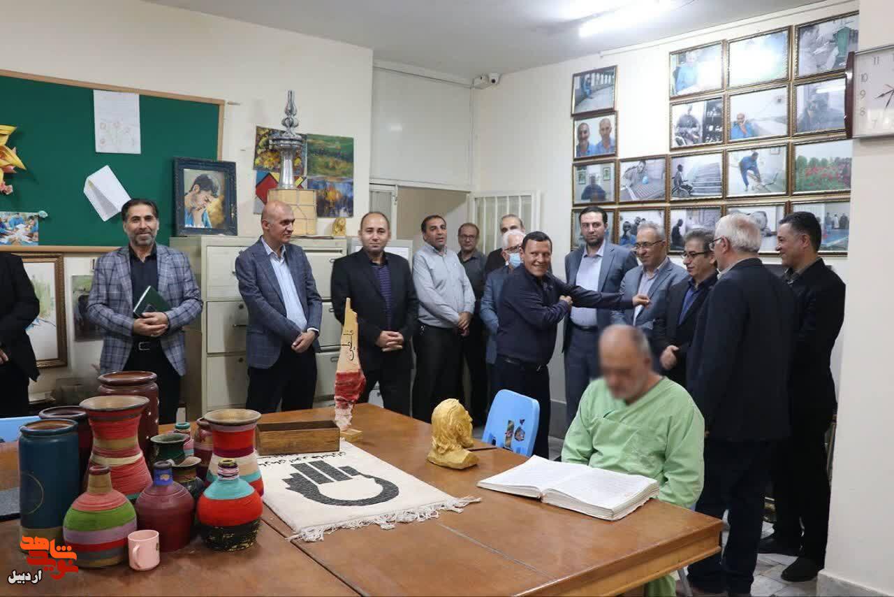 عیادت از جانبازان بستری در بیمارستان ایثار اردبیل+ عکس عیادت از جانبازان بستری در بیمارستان ایثار اردبیل+ عکس