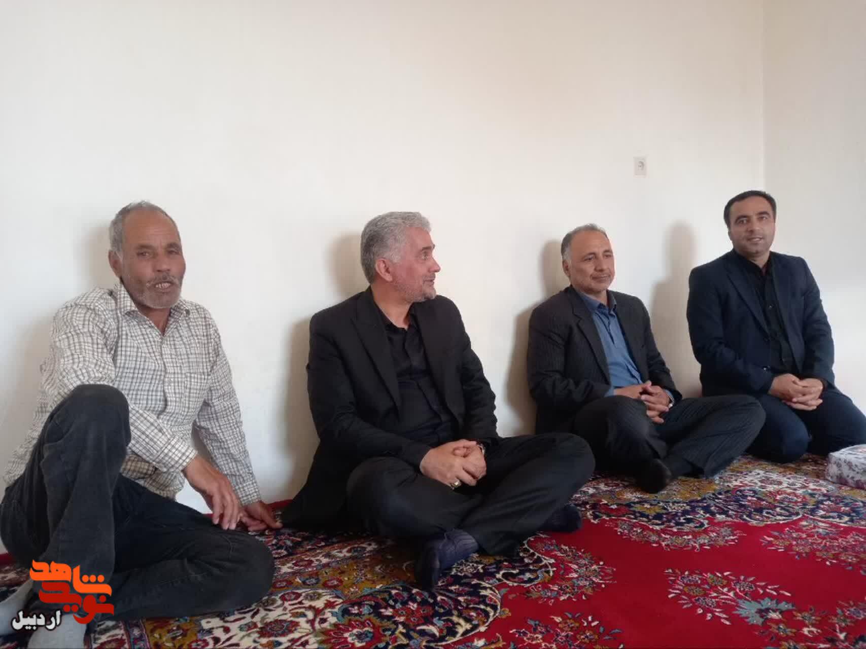 دیدار با بیش از ۲۰ خانواده معظم شهید و جانباز در شهرستان نیر+ عکس دیدار با بیش از ۲۰ خانواده معظم شهید و جانباز در شهرستان نیر+ عکس