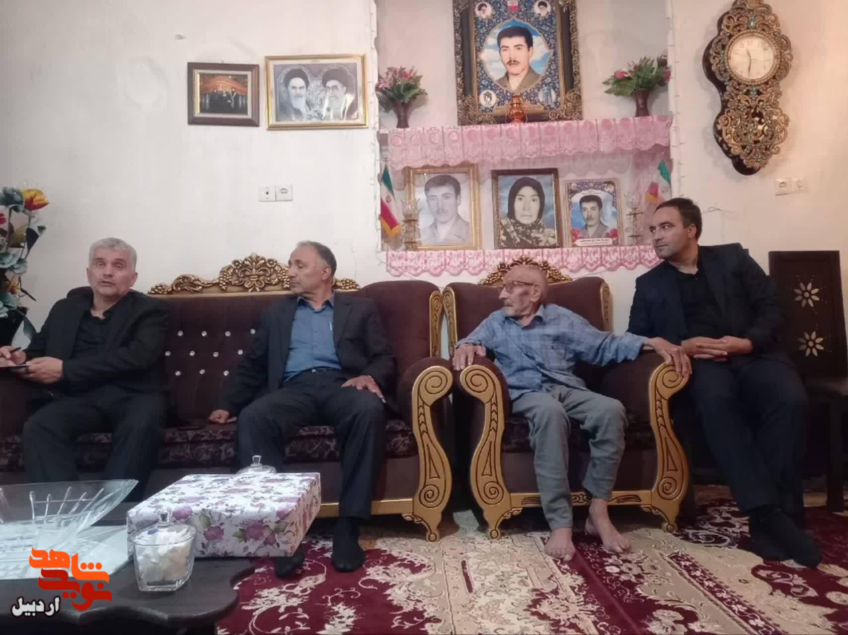 دیدار با بیش از ۲۰ خانواده معظم شهید و جانباز در شهرستان نیر+ عکس دیدار با بیش از ۲۰ خانواده معظم شهید و جانباز در شهرستان نیر+ عکس