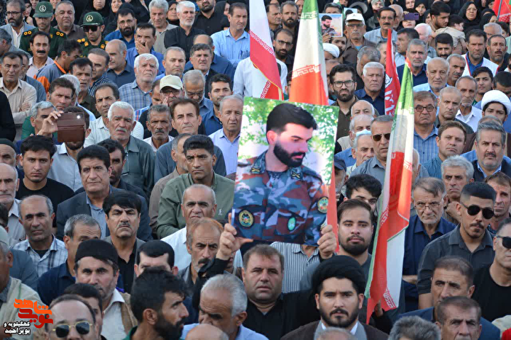 عکس| دهدشت پیکر شهید علوی را در آغوش کشید