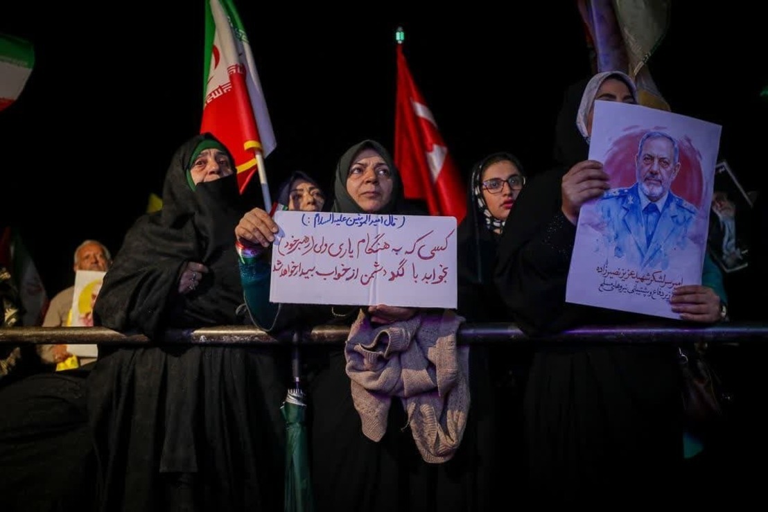 فرماندهان بینشان پشت جبهه / زنان قزوین؛ مفسران واقعی «زن، زندگی، آزادی» در جنگ رمضان فرماندهان بینشان پشت جبهه / زنان قزوین؛ مفسران واقعی «زن، زندگی، آزادی» در جنگ رمضان