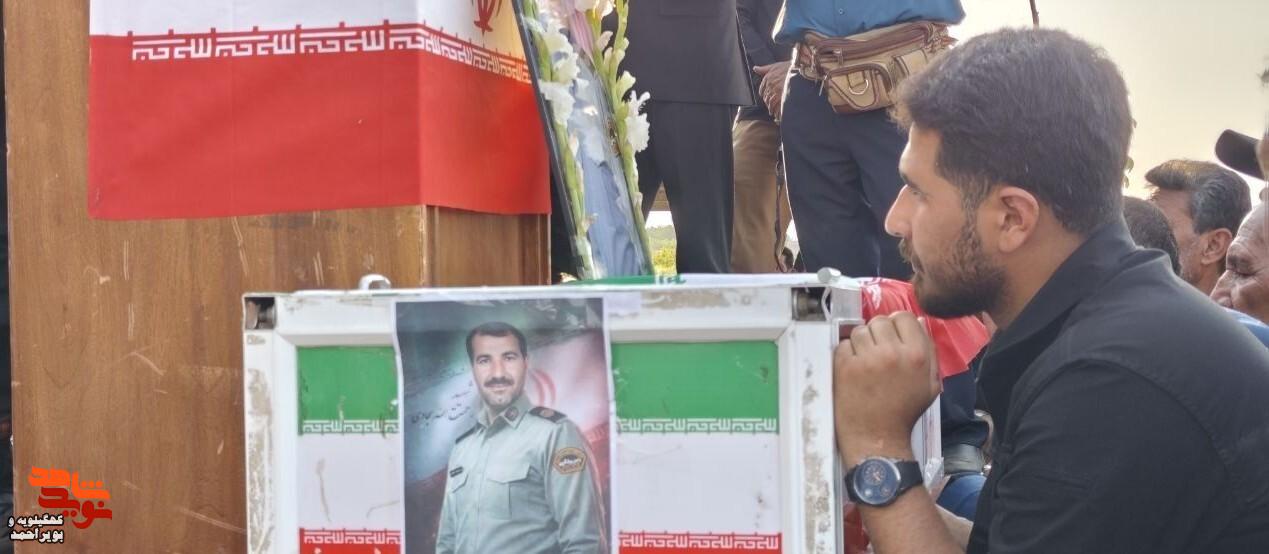 پیکر سرگردشهید «رحمتالله سجادیمهر» در سپیدار آرام گرفت پیکر سرگردشهید «رحمتالله سجادیمهر» در سپیدار آرام گرفت