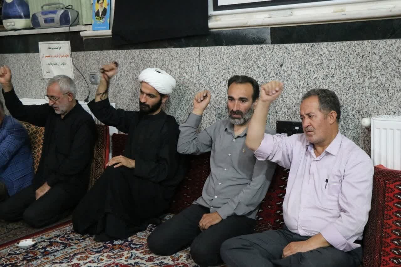یادبود شهدای کودک جنگ رمضان و شهیده «رزیتا رمضانی» برگزار شد یادبود شهدای کودک جنگ رمضان و شهیده «رزیتا رمضانی» برگزار شد