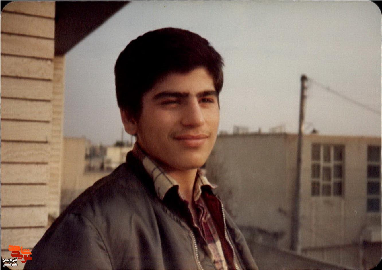 جنگ را رها نکنید؛ مسئله اصلی، حفظ راه شهداست جنگ را رها نکنید؛ مسئله اصلی، حفظ راه شهداست