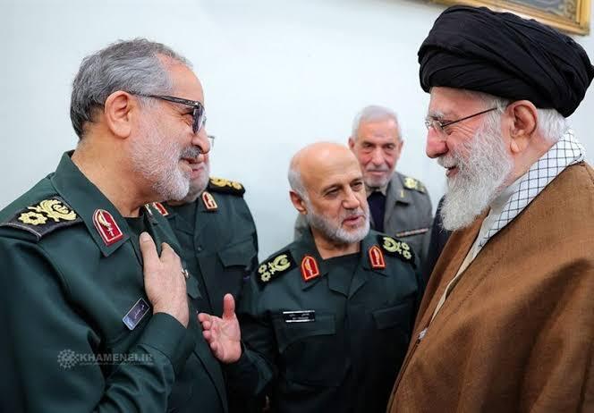 سردار شهید شادمانی: «در این نظام، سربازی بیش نیستم» سردار شهید شادمانی: «در این نظام، سربازی بیش نیستم»