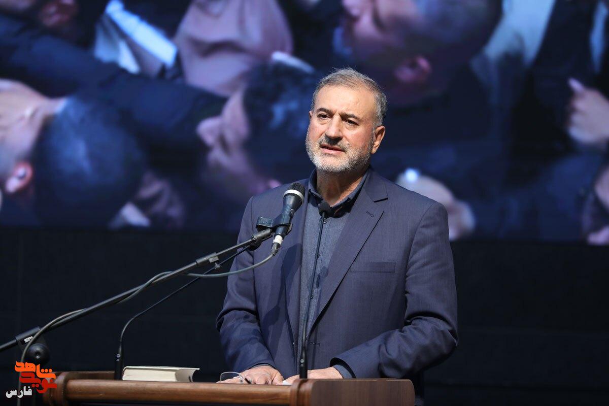 سلیمانی: ایثار و مقاومت، دو رکن اصلی ماندگاری نظام جمهوری اسلامی / هنر روایتگرِ تجربهی زیستهی ایثار سلیمانی: ایثار و مقاومت، دو رکن اصلی ماندگاری نظام جمهوری اسلامی / هنر روایتگرِ تجربهی زیستهی ایثار