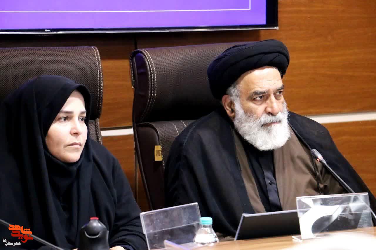 شهرستان های استان تهران ۳۰۲ شهید در جنگ رمضان و ۱۰۵ شهید در جنگ ۱۲ روزه تقدیم کرده است شهرستان های استان تهران ۳۰۲ شهید در جنگ رمضان و ۱۰۵ شهید در جنگ ۱۲ روزه تقدیم کرده است