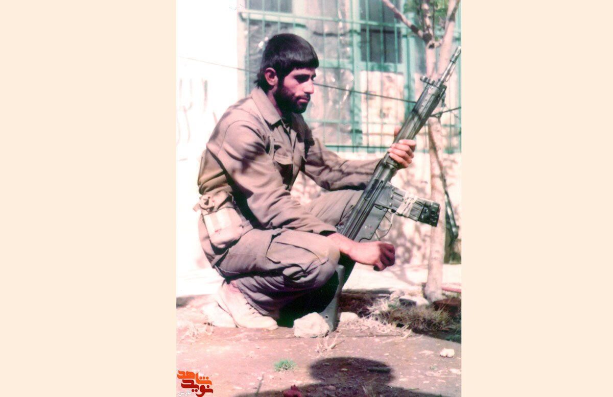 آغاز درگیری در شب عملیات حضور دشمن و شدت گرفتن تیراندازی آغاز درگیری در شب عملیات حضور دشمن و شدت گرفتن تیراندازی