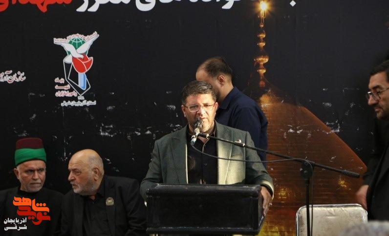 اهتزاز پرچم حرم امام حسین (ع) بر فراز گلزار شهدای وادی رحمت تبریز