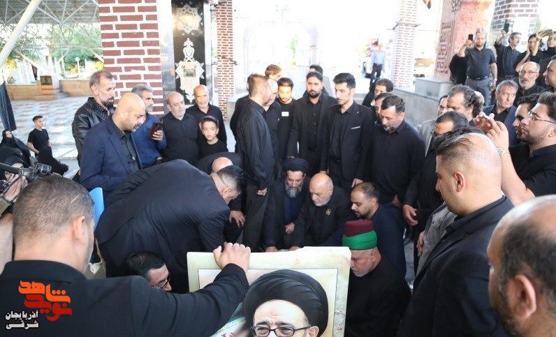 اهتزاز پرچم حرم امام حسین (ع) بر فراز گلزار شهدای وادی رحمت تبریز