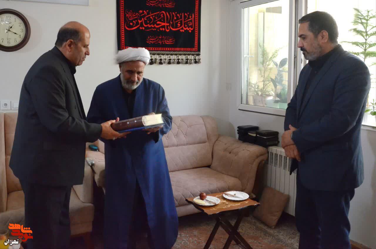 تجلیل از صبر و ایثار خانواده شهیدان مرادی و تیموریان در دیدار مدیرکل بنیاد شهید تهران بزرگ