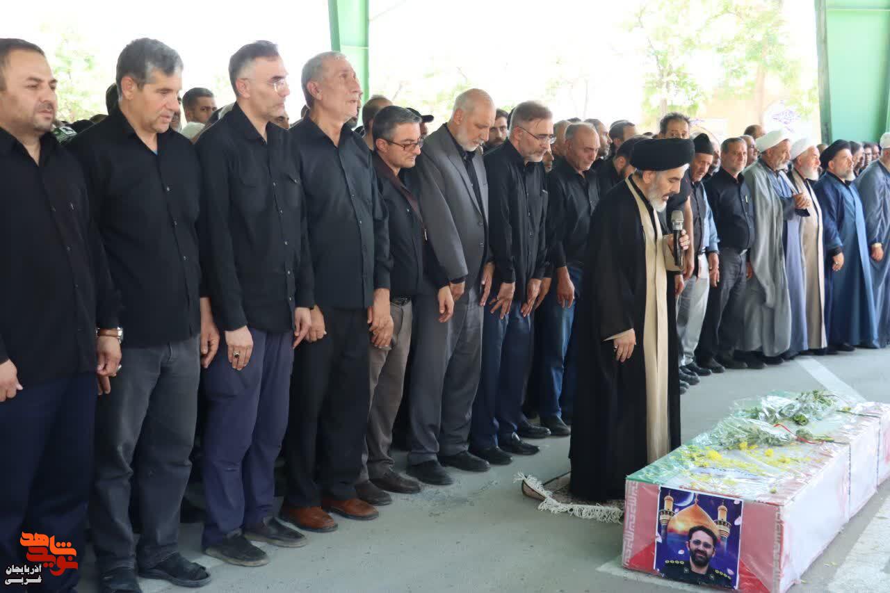 تشییع باشکوه پیکر مطهر شهید مدافع امنیت «حامد داییزاده» با حضور مدیرکل بنیاد شهید و امورایثارگران آذربایجانغربی تشییع باشکوه پیکر مطهر شهید مدافع امنیت «حامد داییزاده» با حضور مدیرکل بنیاد شهید و امورایثارگران آذربایجانغربی