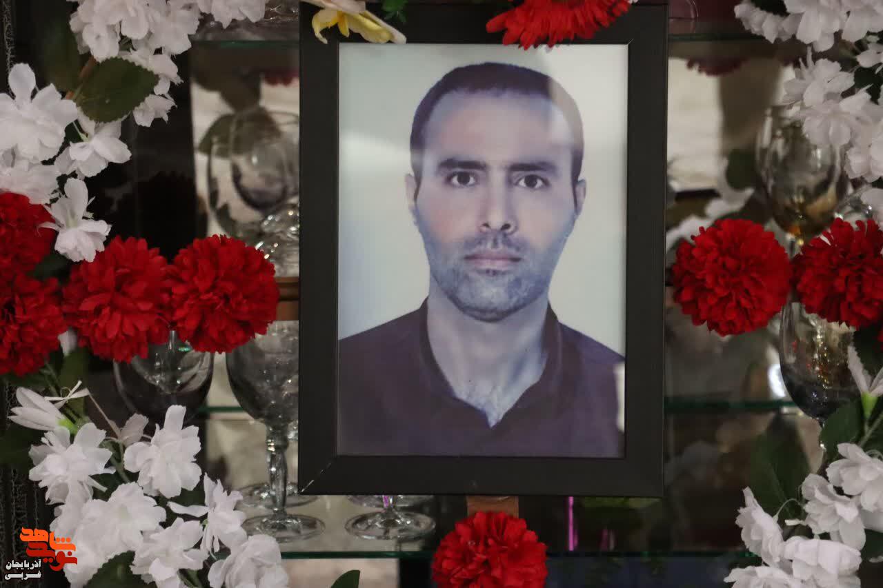 دیدار مدیرکل بنیاد شهید و امورایثارگران آذربایجان غربی با خانواده معظم شهید «دلشاد رشید» در اشنویه دیدار مدیرکل بنیاد شهید و امورایثارگران آذربایجان غربی با خانواده معظم شهید «دلشاد رشید» در اشنویه