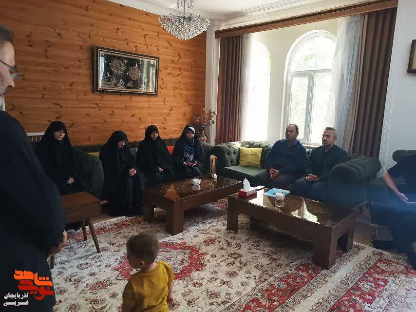 دیدار مدیرکل بنیاد شهید و امور ایثارگران آذربایجان غربی و نماینده مردم شریف ارومیه در مجلس شورای اسلامی با خانواده معظم شهید «حامد داییزاده» دیدار مدیرکل بنیاد شهید و امور ایثارگران آذربایجان غربی و نماینده مردم شریف ارومیه در مجلس شورای اسلامی با خانواده معظم شهید «حامد داییزاده»