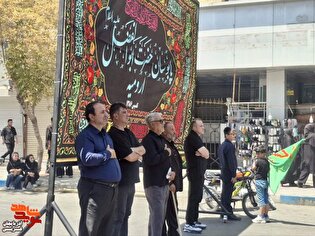مراسم پیاده‌روی جاماندگان اربعین حسینی و عزاداری حضرت اباعبدالله الحسین (ع) در ارومیه